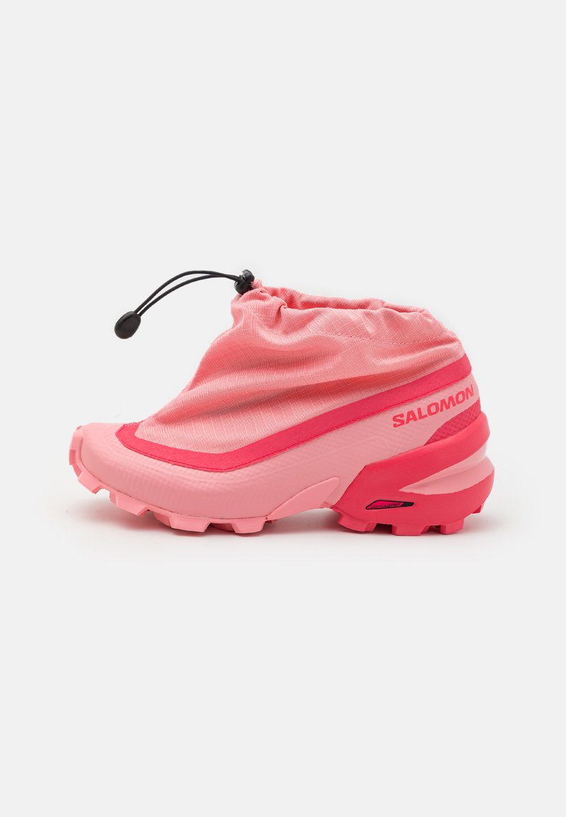 MM6 Maison Margiela - CROSS - Baskets basses - flamingo pink/rouge red/black, Agrandir