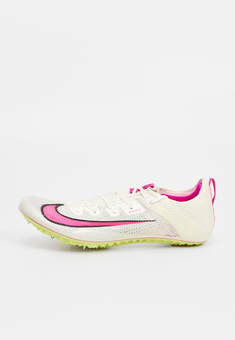 Zapatillas con clavos