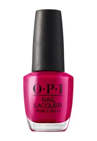La bouteille de vernis à ongles OPI présente un liquide rose brillant, une base en verre arrondie et un capuchon noir texturé avec du texte blanc au logo.