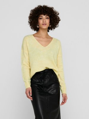 JDY ELANORA L/S NOOS - Svetrík - pastel yellow