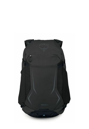 Zwarte Osprey Hikelite 32 rugzak met ritssluiting voorvak, zijvakken van mesh en gevoerde schouderbanden.