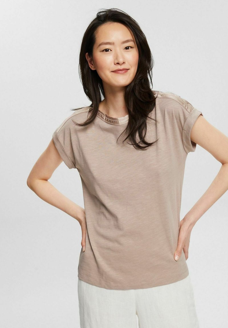 Damen T-Shirts | Esprit T-Shirt basic light taupe/taupe - XI81792 Damen T-Shirts | Esprit T-Shirt basic light taupe/taupe - XI81792