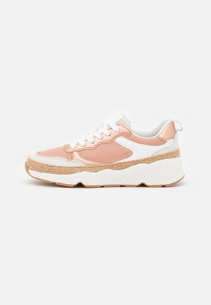 Baskets basses - rose gold