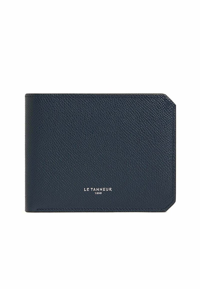 Portafoglio in pelle di un blu navy scuro, con superficie testurizzata, forma rettangolare, bordo inclinato e logo del marchio in rilievo di colore argento.