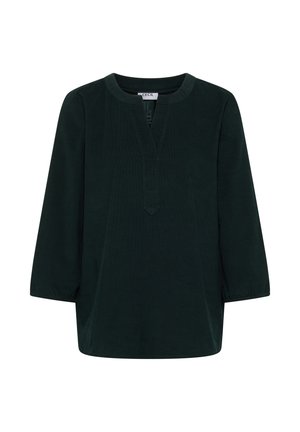 Blusa de manga larga verde oscuro en tejido suave, con un escote redondeado y una tapeta sin botones con una pequeña hendidura en la parte delantera.