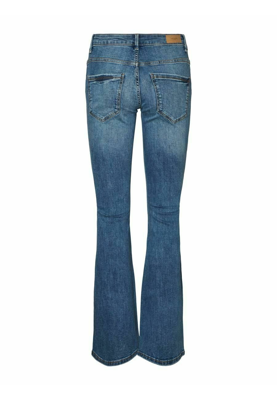Vero Moda LOW RISE - Jeans bootcut - medium blue denim/blu - Zalando.it