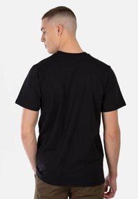 Reell STAPLE LOGO - Camiseta básica -  deep black