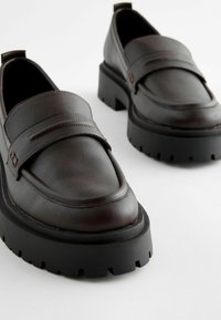 Next WIDE FIT - Loaferit/pistokkaat - black brush off