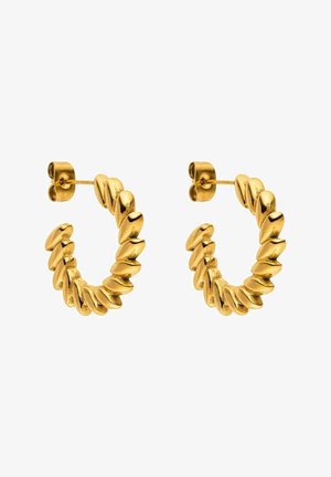 Goldene, gedrehte Creolen mit Stecker-Verschluss, mit einem strukturierten Spiralmuster, das eine Halbkreisform bildet.