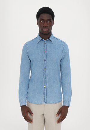 TAILORED FIT SHIRT BUTTONS - Shirt - light blue denim