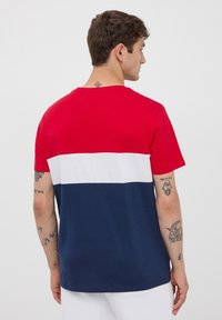 Terranova - T-shirt z nadrukiem