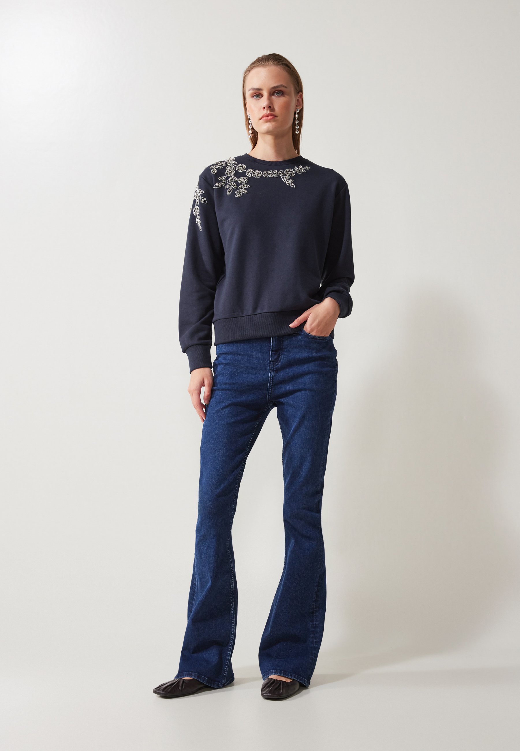 売れ筋商品|||アンナ フィールド パーカー・スウェットシャツ レディース アウター RHINESTONE FLOWER SWEATER - Sweatshirt - dark blue X-girl エックスガール ジップパーカー FACE PIGMENT DYED ZIP