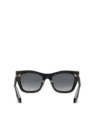 Lunettes de soleil carrées noires avec verres à dégradé foncé et branches texturées, vues de face sur fond blanc.