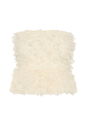 Teksturowana poduszka w kolorze kremowym, z warstwowymi falbanami i miękkim wykończeniem z tkaniny. Kwadratowy kształt z puszystym wyglądem i delikatnym połyskiem.