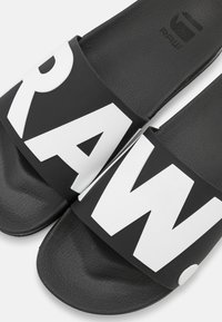 G-STAR CART IV BSC M - Pool slides - black/white