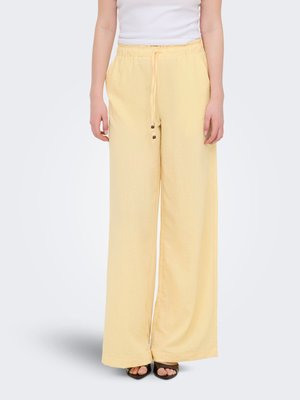 ONLY, Wide-leg ONLEMMIA Wide Leg Fit - Pantalon classique - sunlight