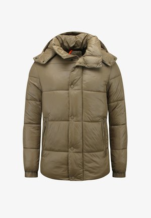 Pufferjack in olijfgroen met een hoge kraag, rits- en drukknoopsluitingen, zijzakken en een doorgestikt ontwerp voor isolatie.