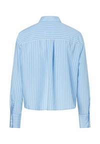 Lichtblauw cropped shirt met witte verticale strepen, voorzien van een klassieke kraag, lange mouwen en knoopsluitingen aan de manchetten. Gave stoftextuur.