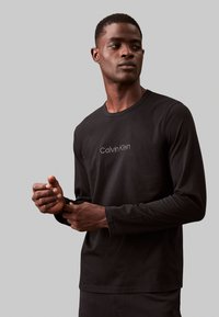 Calvin Klein Underwear LOGO - Pyjamasoverdel - black