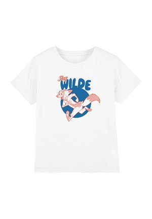 White cotton t-shirt featuring a graphic illustration of a fox and the text “Stay WILDE” in blue and orange. Basic crew neck design.
