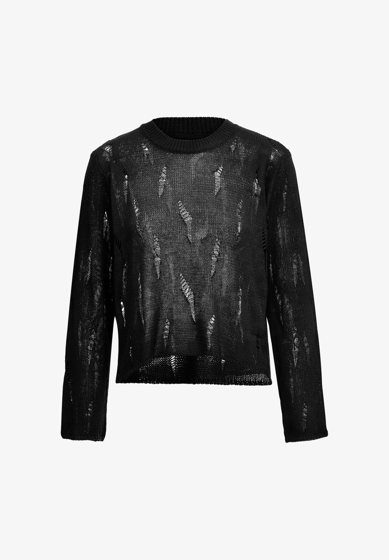 Fekete kötött pulóver laza, rövidített fazonnal. Jellemzője egy texturált, nyitott szővés, amelyen elhasználódott részletek találhatók. Hosszú ujjak, kerek nyakkivágás.