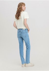 hessnatur Jeans Straight Leg - light blue
