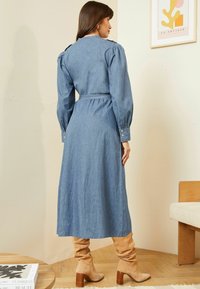 Love & Roses UTILITY MIDI  REGULAR FIT - Haljina od trapera - blue