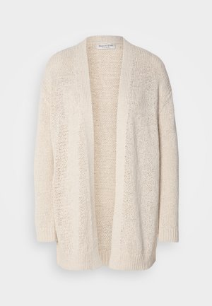 Gestrickter Cardigan in einem hellbeigen Farbton mit offenem Vorderteil, lässiger Passform, gerippten Bündchen und weichem, strukturiertem Stoff. Keine Verschlüsse.