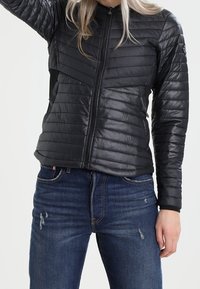 Didriksons Outdoorjacka - black