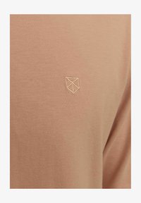 Neizbrano, café crème