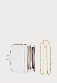 Lauren Ralph Lauren CROC EMBOSSED MEDIUM ADAIR CROSSBODY - Rankinė per petį - white