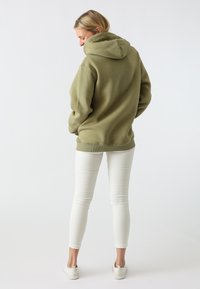 Thumbnail Image 2