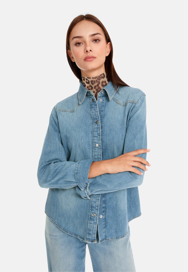 Marc Cain Hemdbluse - baby blue