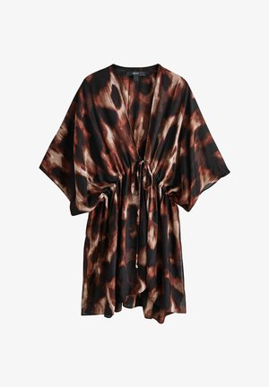 Ruskea ja musta kuviollinen kimonomallinen takki, jossa on syvä V-pääntie, solmittava vyötärö ja leveät hihat, valmistettu kevyestä kankaasta.