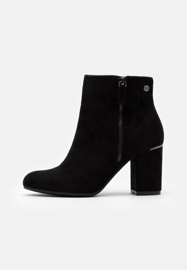 Ankle boots - black