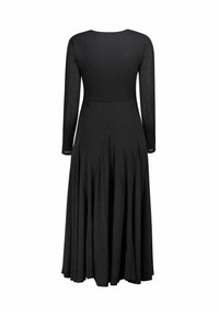 Robe noire à manches longues avec un col rond, présentant un buste ajusté et une jupe évasée avec des plis, confectionnée dans un tissu doux.