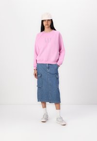 GAP LOGO CREW - Mikina - pink