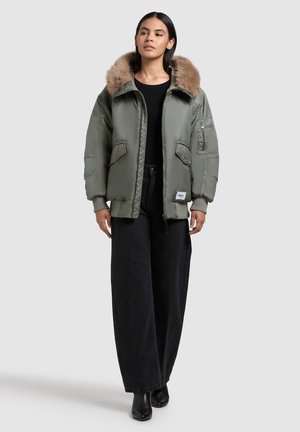 CELA - Zimná bunda - sage green