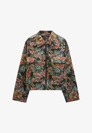 Kurteczka z krótkim rękawem w kwiatowy wzór z zamkiem z przodu, wykonana z fakturowanej tkaniny w ciemnozielonym kolorze, z dwoma kieszeniami na piersi i kołnierzykiem.