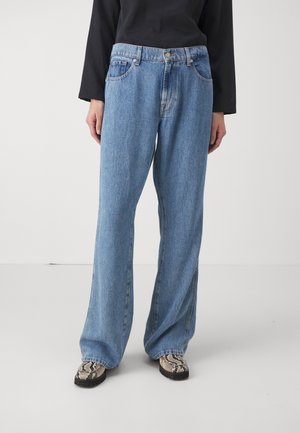 Straight leg jeans - light-blue denim