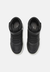 Geox WASHIBA - Beebijalatsid - black/white