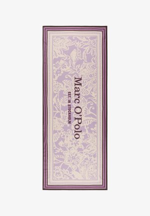 Chusta z kwiatowym wzorem w kolorze lawendy i kremu, z ciemnofioletową paskowaną ramką i napisem „Marc O'Polo EST. IN STOCKHOLM” na środku.