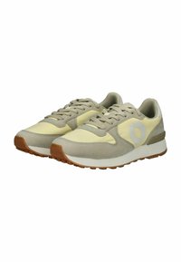 Sneaker beige e gialle in suede e materiali sintetici, punta arrotondata, linguetta imbottita e suola in gomma testurizzata.