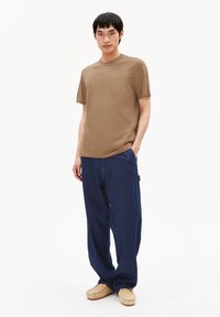ARMEDANGELS MAARKOS  - T-Shirt basic - light oak