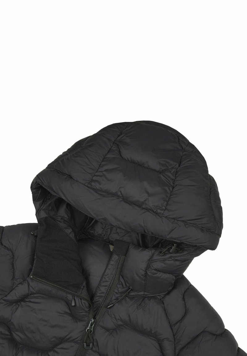 Schwarze Daunenjacke mit Kapuze, ausgestattet mit einem gesteppten Muster, Front-Reißverschluss und elastischen Akzenten am Kragen und der Kapuze für einen snug fit.