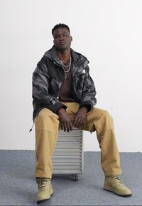 The North Face RETRO MOUNTAIN JACKET - Lauko striukė - smoked pearl