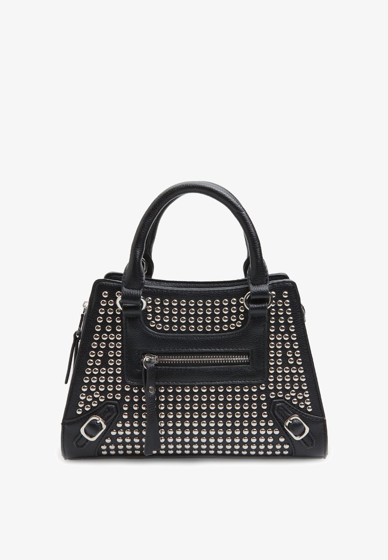 Sac à main en cuir noir avec clous en argent, poignées supérieures, poche zippée à l'avant et détails de boucles décoratives sur les côtés.
