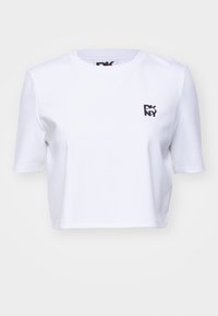 Bílý cropped tričko s krátkým rukávem vyrobené z bavlny, s kulatým výstřihem. Zobrazované logo je na levé straně hrudi černé barvy.