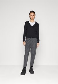 Tommy Jeans ESSENTIAL VNECK - Maglione - black