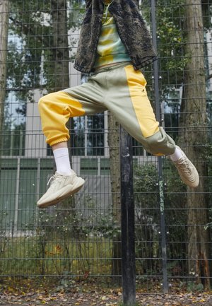 adidas Originals, Baskets basses - beige